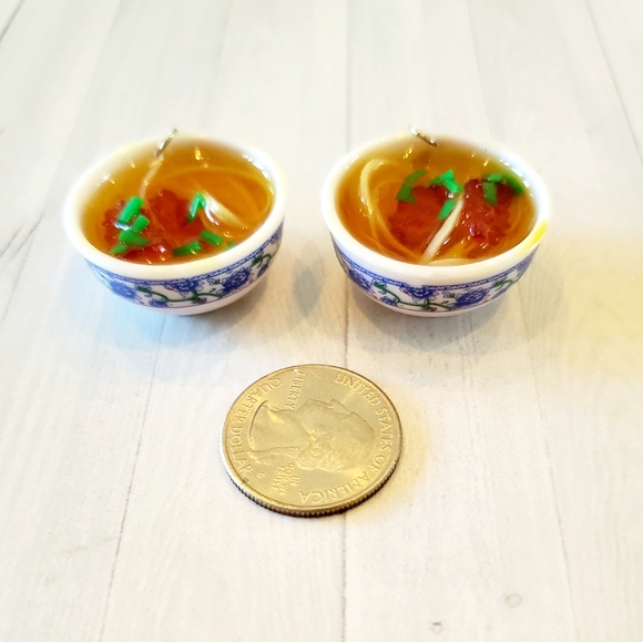 Chinese Takeout Soup Noodles Earrings Adorable 🥘❤ - Picture 6 of 6